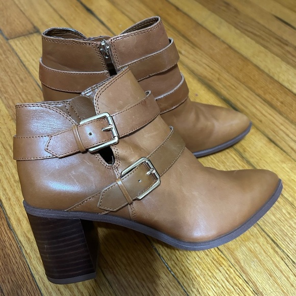 Franco Sarto Boots Womens 8 M Buck Biker Buckle Strap Brown Leather Ankle Top - Picture 1 of 10